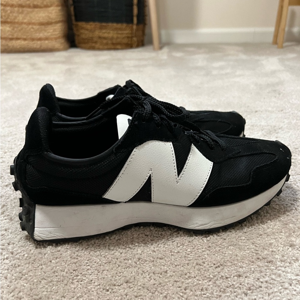 Men’s New Balance 327 black and white | Size 11